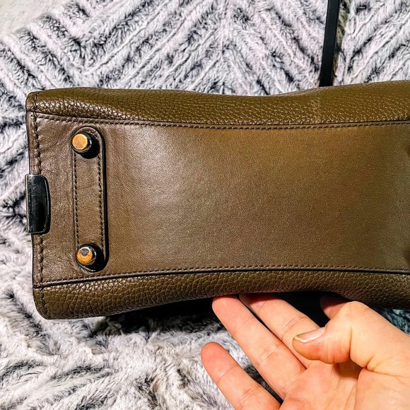 EUC - COACH FATIGUE/DARK GUNMETAL SWAGGER 27 (12117) - Picture 8 of 14